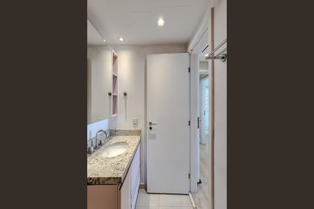 Apartamento para alugar com 74m², 2 quartos e 2 vagasBanheiro da Suíte