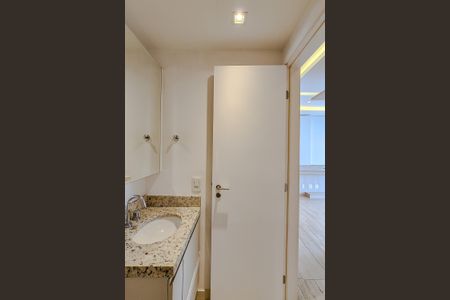 Apartamento para alugar com 74m², 2 quartos e 2 vagasBanheiro