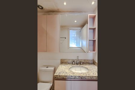 Apartamento para alugar com 74m², 2 quartos e 2 vagasBanheiro da Suíte