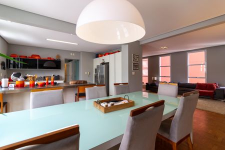 Apartamento para alugar com 175m², 2 quartos e 1 vaga Apartamento para alugar com 175m², 2 quartos e 1 vagaSala de Jantar