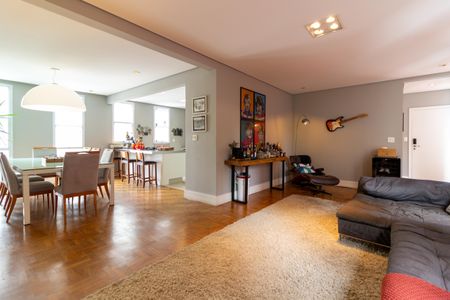 Apartamento para alugar com 175m², 2 quartos e 1 vaga Apartamento para alugar com 175m², 2 quartos e 1 vagaSala