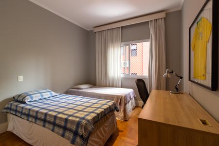 Apartamento para alugar com 175m², 2 quartos e 1 vaga Apartamento para alugar com 175m², 2 quartos e 1 vagaQuarto