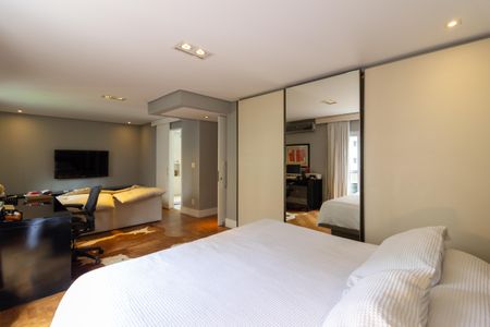 Apartamento para alugar com 175m², 2 quartos e 1 vaga Apartamento para alugar com 175m², 2 quartos e 1 vagaSuíte