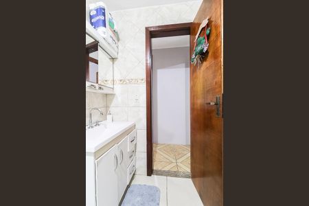 Casa à venda com 107m², 2 quartos e 1 vagaBanheiro