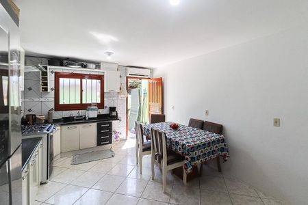 Casa à venda com 107m², 2 quartos e 1 vagaCozinha