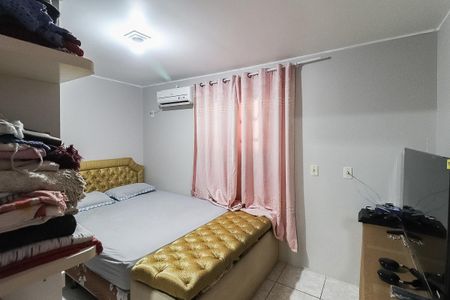 Casa à venda com 107m², 2 quartos e 1 vagaQuarto