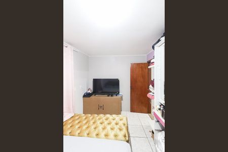 Casa à venda com 107m², 2 quartos e 1 vagaQuarto