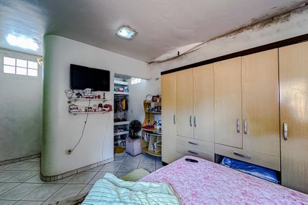 Casa à venda com 234m², 6 quartos e 4 vagasQuarto 1 - Suíte