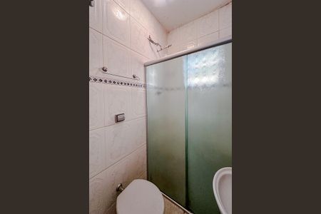 Casa à venda com 234m², 6 quartos e 4 vagasBanheiro da Suíte 2