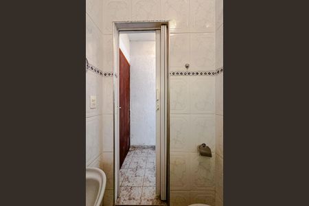 Casa à venda com 234m², 6 quartos e 4 vagasBanheiro da Suíte 2