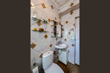 Casa à venda com 234m², 6 quartos e 4 vagasBanheiro da Suíte