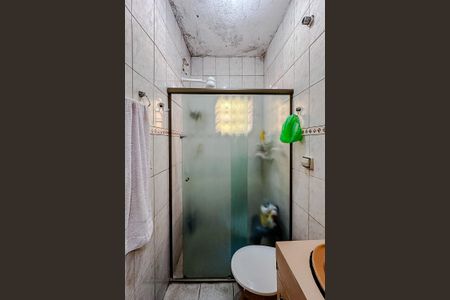 Casa à venda com 234m², 6 quartos e 4 vagasBanheiro 2