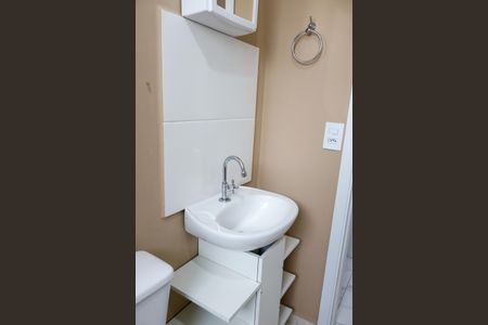 Apartamento para alugar com 55m², 2 quartos e 1 vaga Apartamento para alugar com 55m², 2 quartos e 1 vagaBanheiro da Suíte