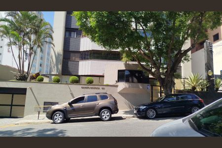 Apartamento à venda com 110m², 3 quartos e 2 vagasFachada