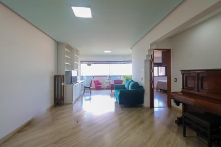 Apartamento à venda com 110m², 3 quartos e 2 vagasSala