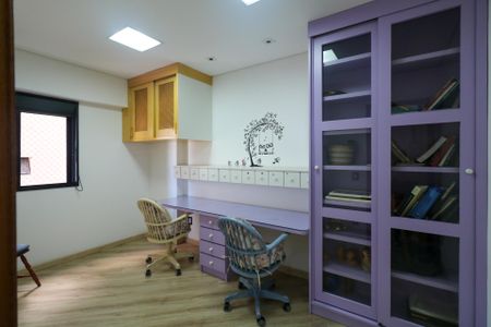 Apartamento à venda com 110m², 3 quartos e 2 vagasQuarto 1