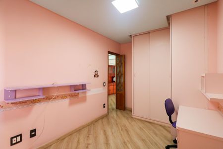 Apartamento à venda com 110m², 3 quartos e 2 vagasQuarto 2