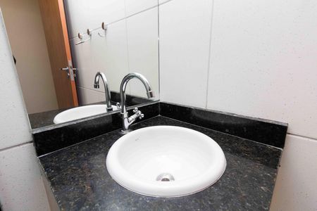 Apartamento para alugar com 50m², 2 quartos e sem vaga Apartamento para alugar com 50m², 2 quartos e sem vagaBanheiro