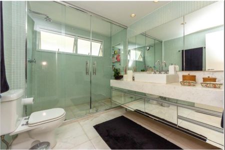 Apartamento à venda com 128m², 1 quarto e 2 vagasFoto 01