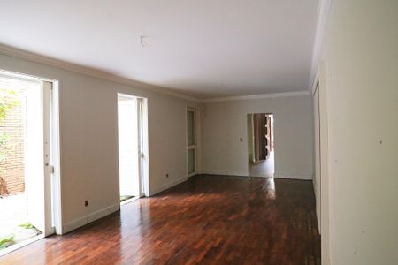 Casa à venda com 550m², 4 quartos e 2 vagasSala de Jantar
