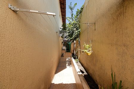 Casa para alugar com 141m², 4 quartos e 2 vagasCorredor