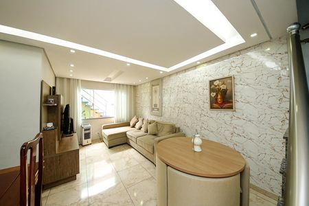 Casa para alugar com 141m², 4 quartos e 2 vagasSala
