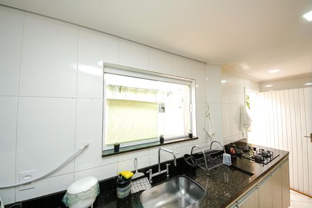 Casa para alugar com 141m², 4 quartos e 2 vagasCozinha