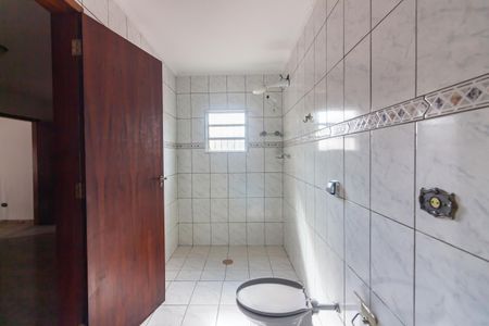 Casa à venda com 184m², 3 quartos e 2 vagas Casa à venda com 184m², 3 quartos e 2 vagasBanheiro Suíte 2