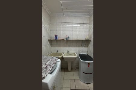 Casa à venda com 240m², 4 quartos e 2 vagasÁrea de Serviço