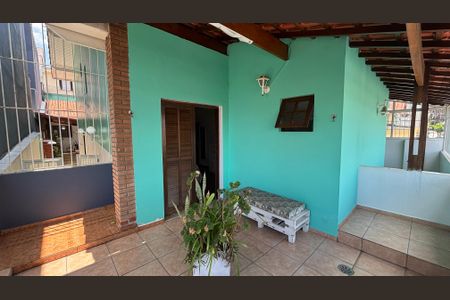 Casa à venda com 240m², 4 quartos e 2 vagasVaranda da Suíte 2