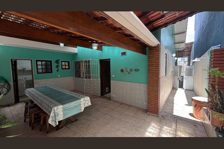 Casa à venda com 240m², 4 quartos e 2 vagasQuintal - Area Gourmet