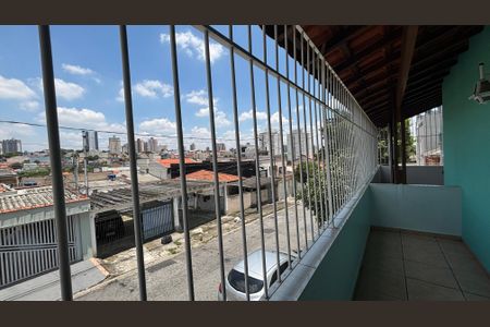 Casa à venda com 240m², 4 quartos e 2 vagasBanheiro da Suíte 3 Varanda