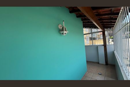 Casa à venda com 240m², 4 quartos e 2 vagasBanheiro da Suíte 3 Varanda