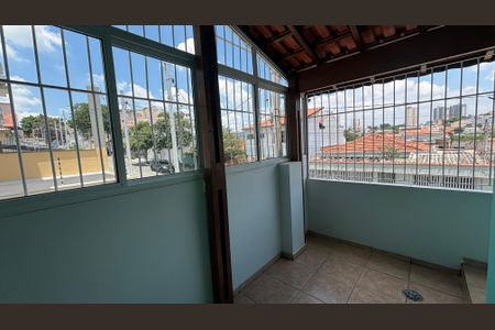 Casa à venda com 240m², 4 quartos e 2 vagasBanheiro da Suíte 3 Varanda