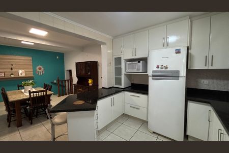 Casa à venda com 240m², 4 quartos e 2 vagasSala de Jantar - Cozinha