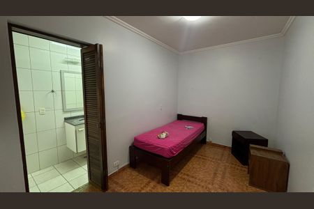 Casa à venda com 240m², 4 quartos e 2 vagasSuite 4