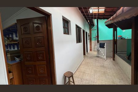 Casa à venda com 240m², 4 quartos e 2 vagasQuintal
