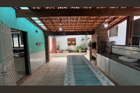 Casa à venda com 240m², 4 quartos e 2 vagasQuintal - Area Gourmet