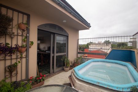 Apartamento à venda com 210m², 3 quartos e 2 vagasÁrea comum - Piscina