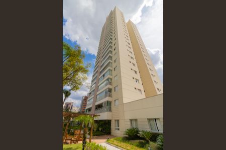 Apartamento à venda com 96m², 3 quartos e 2 vagasFachada