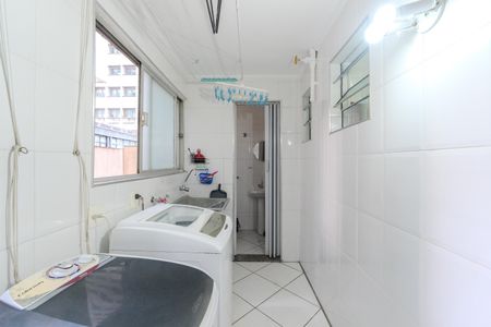 Apartamento à venda com 165m², 3 quartos e 1 vagaÁrea de Serviço