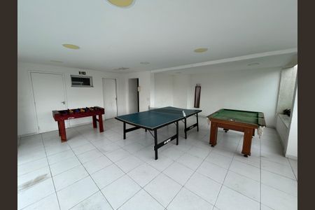 Apartamento para alugar com 64m², 2 quartos e 1 vagaÁrea comum