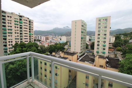 Apartamento para alugar com 64m², 2 quartos e 1 vagaVaranda