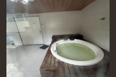 Apartamento para alugar com 64m², 2 quartos e 1 vagaÁrea comum