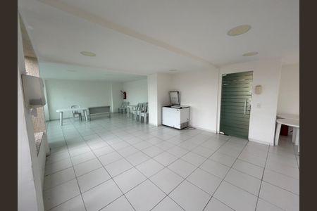 Apartamento para alugar com 64m², 2 quartos e 1 vagaÁrea comum