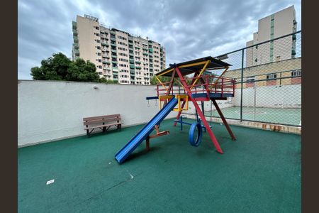 Apartamento para alugar com 64m², 2 quartos e 1 vagaÁrea comum