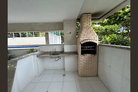 Apartamento para alugar com 64m², 2 quartos e 1 vagaÁrea comum
