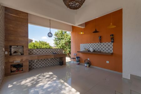 Casa à venda com 315m², 3 quartos e 3 vagas Casa à venda com 315m², 3 quartos e 3 vagasÁrea Gourmet