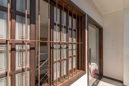 Casa à venda com 315m², 3 quartos e 3 vagas Casa à venda com 315m², 3 quartos e 3 vagasVaranda 2 da Sala 2