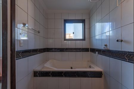 Casa à venda com 315m², 3 quartos e 3 vagas Casa à venda com 315m², 3 quartos e 3 vagasBanheiro Suíte 1